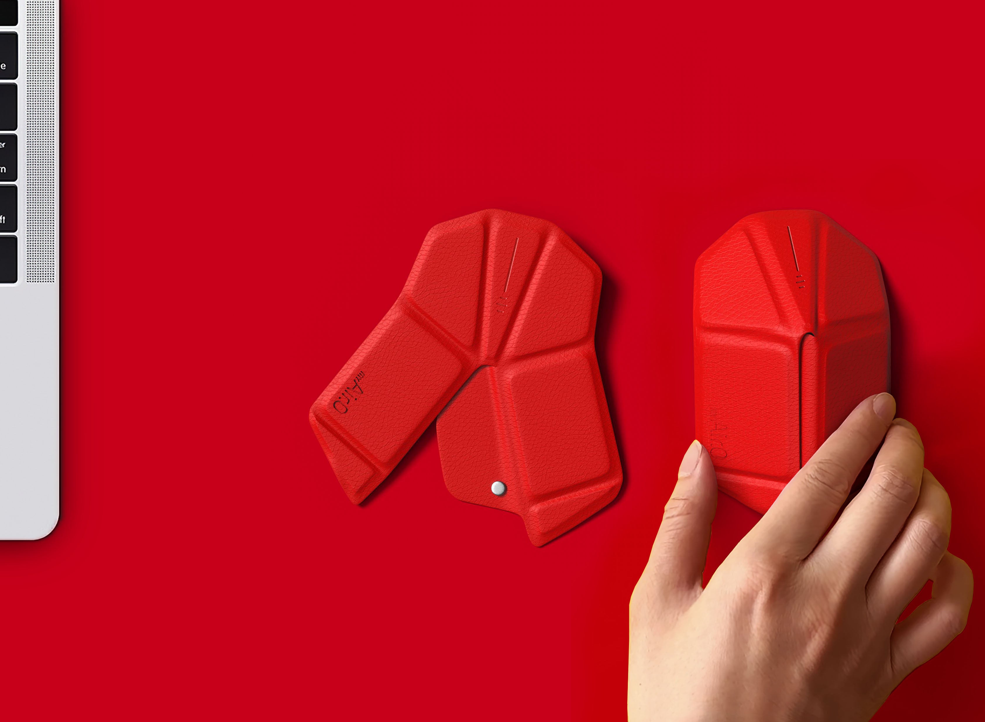 myAir.0_OriMouse_holding_red. 